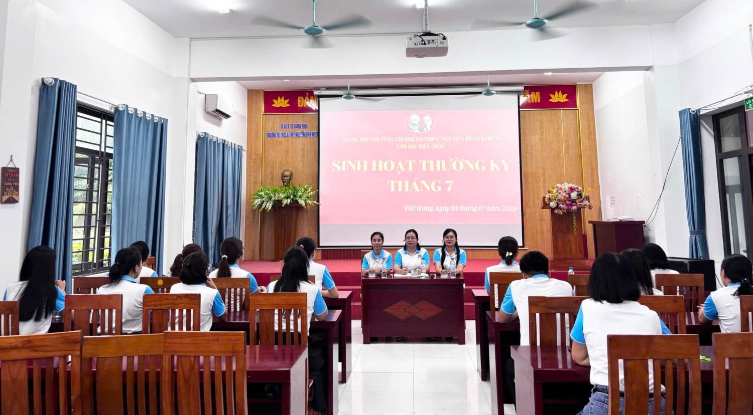 Chi bộ Tiểu học tổ chức sinh hoạt thường kỳ tháng 7 và sinh hoạt chuyên đề quý III năm 2026