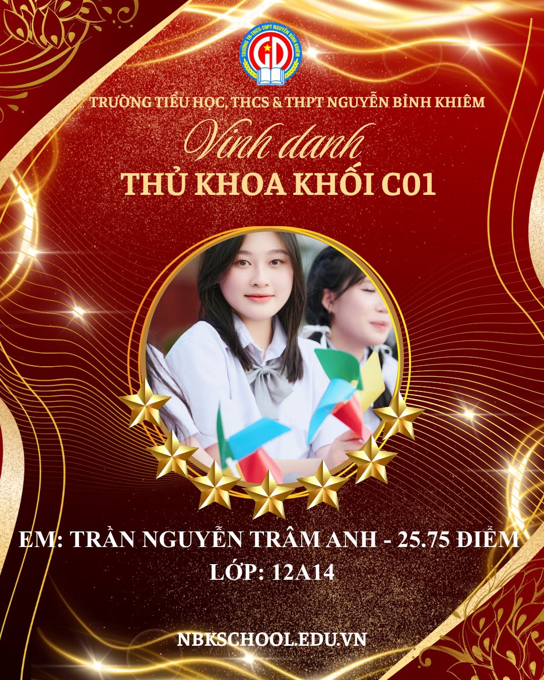 Vinh danh thủ khoa các khôi xét tuyển Đại học